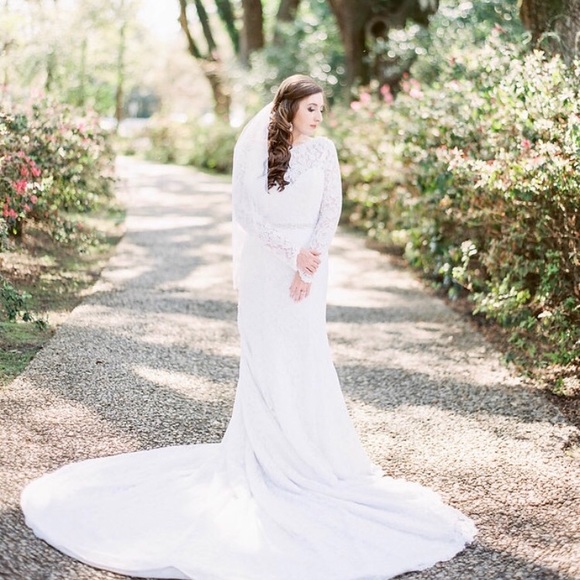 Meet your posher! - Picture 1 of 5